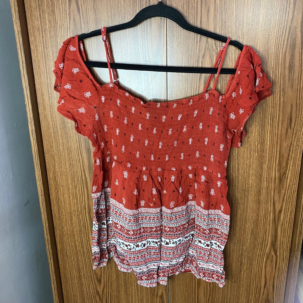 Forever 21 Top Womens 2X Red Boho Smocked Cold Shoulder Paisley Print Blouse